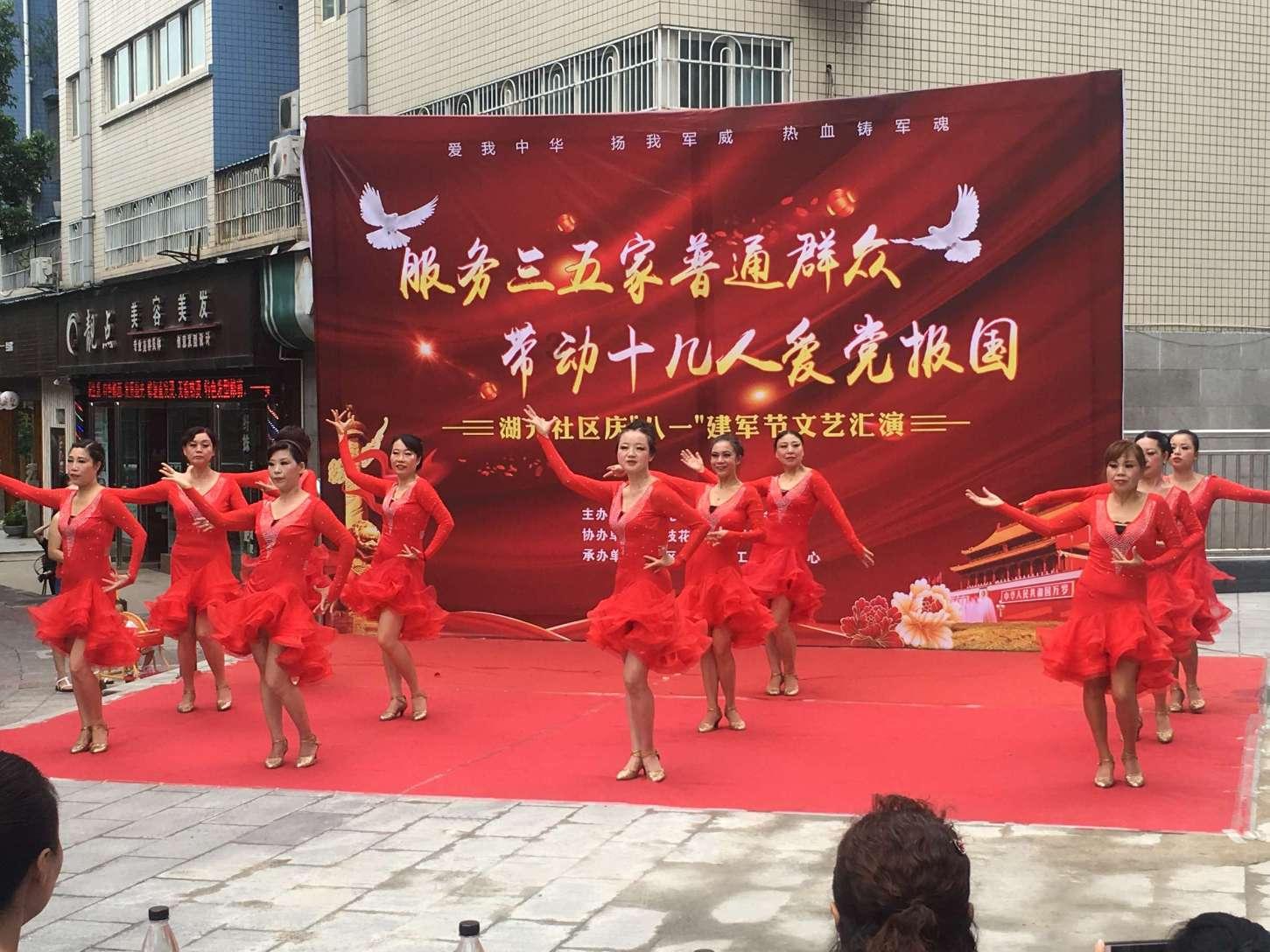 逃离诡异的古庙